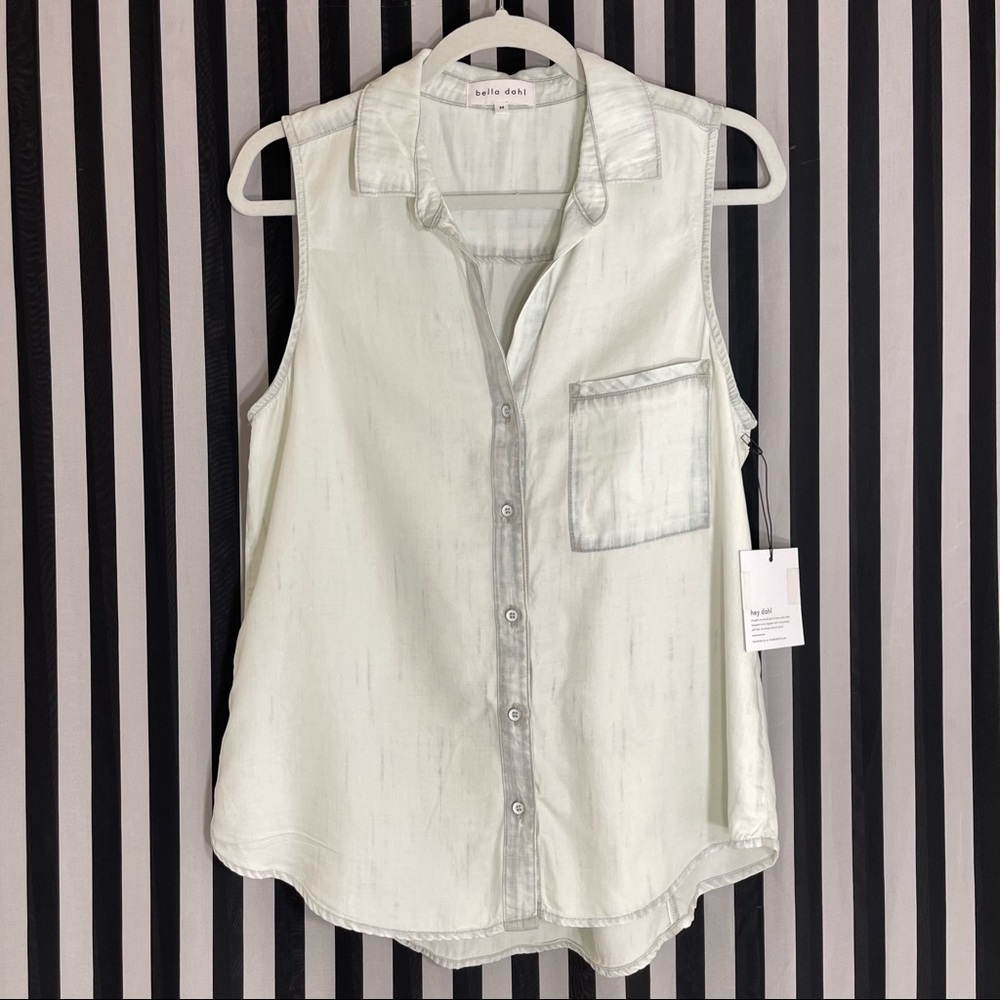 Bella Dahl Sleeveless Chambray Blue Button Down Collared Shirt Size M